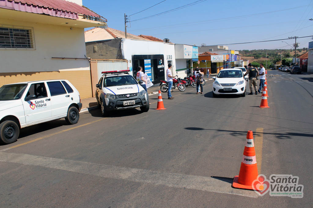 Semana do Trânsito tem blitz educativa e atividades nas escolas de Santa Vitória
